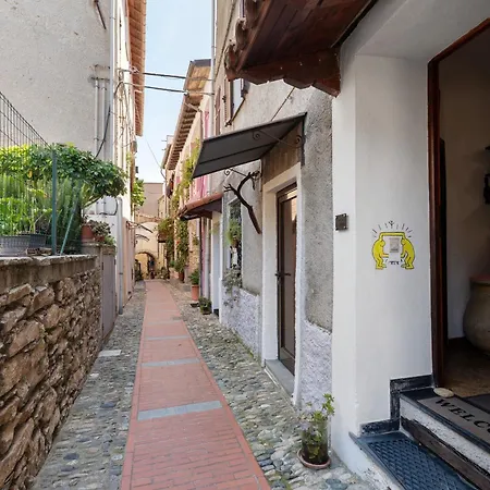 Casa Basera Semesterbostad Cipressa