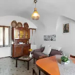 Casa Basera Nyaraló *